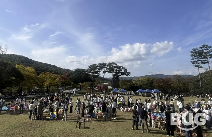 용인특례시는 유아숲 특별 프로그램인 '꼬마마법사의 단풍숲 놀이터' 행사를 개최했다
